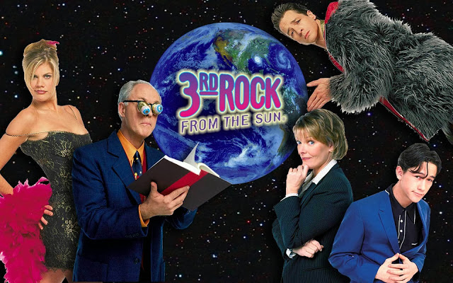 Older Women Week: Aging and Existential Crisis in ‘3rd Rock from the Sun’