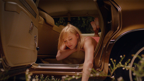 The Future Is Behind You: David Robert Mitchell and Maika Monroe on the Chilling, Thoughtful ‘It Follows’