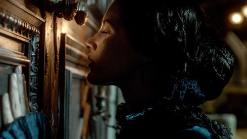 ‘Crimson Peak’: Guillermo del Toro’s Gothic Romance Offers a Gorgeous Chill