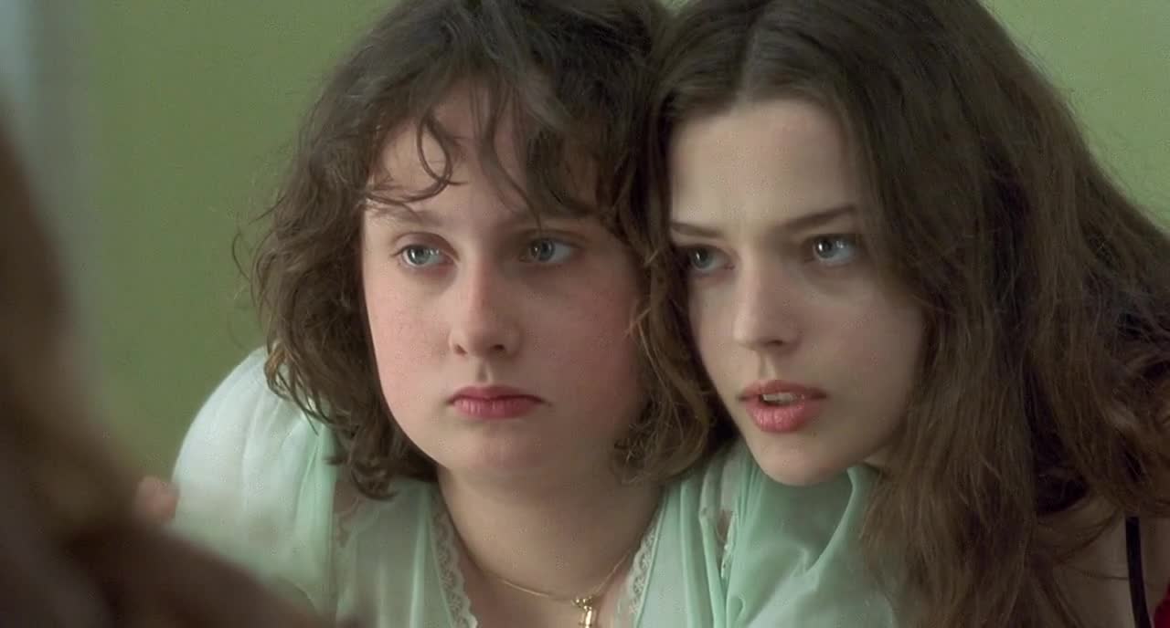 Sisters in Catherine Breillat’s ‘Fat Girl’