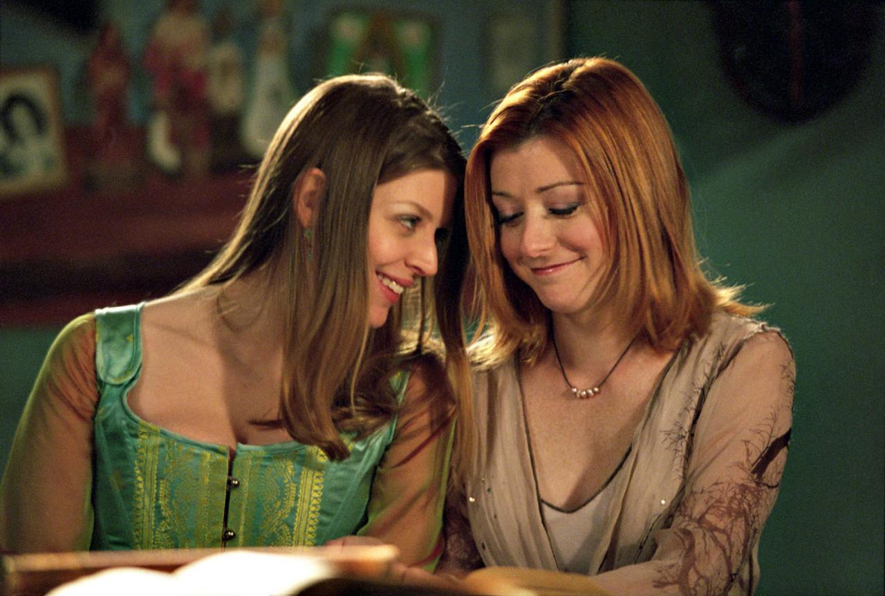 Is ‘Buffy the Vampire Slayer’s Willow Rosenberg a Lesbian or Bisexual?