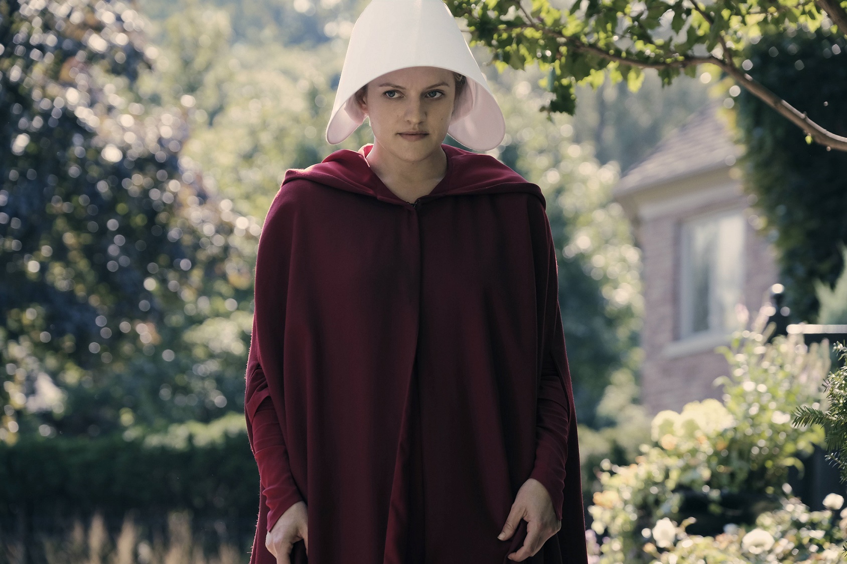 Why ‘The Handmaid’s Tale’ Visuals Should Carry the TV Series to Emmy Victory